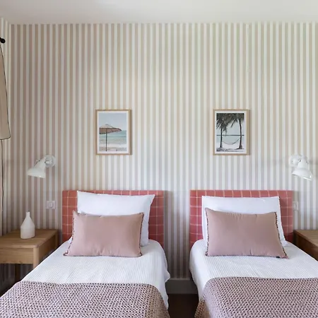 Bikiak, Proche De La Plage, Coeur Mouleau *