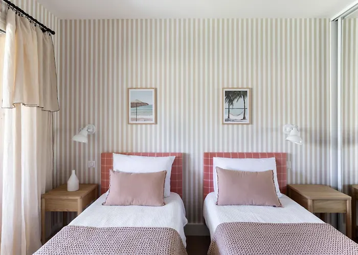 Bikiak, Proche De La Plage, Coeur Mouleau *