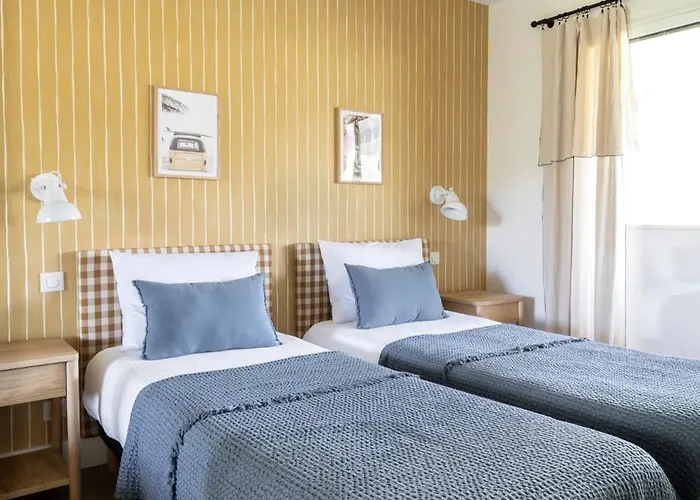 Bikiak, Proche De La Plage, Coeur Mouleau